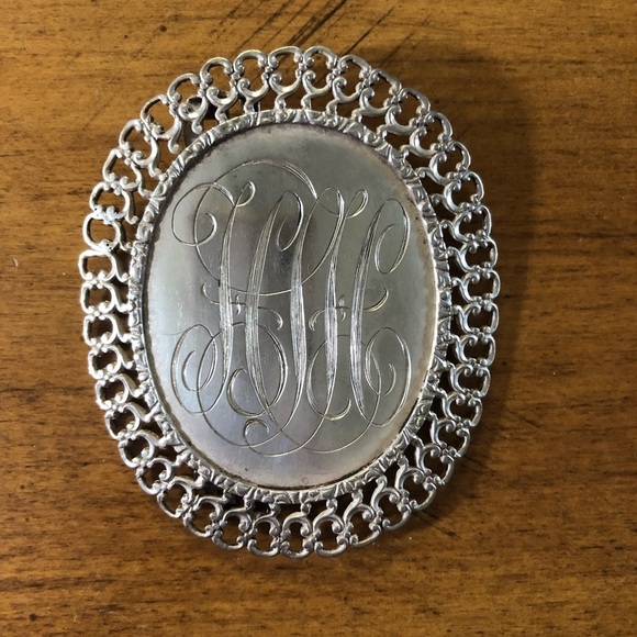 Antique monogram belt buckle/pin - Picture 1 of 8